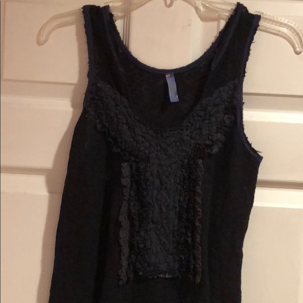 FREE PEOPLE FLOWY RUFFLE SLEEVELESS TOP - Picture 2 of 5